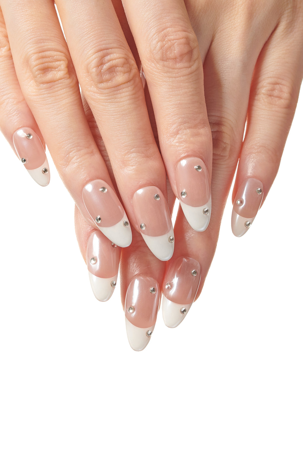 Pearl Line / No.02 − Glossy Pearl Tips and Tiny Crystals on a Clean Oval Shape