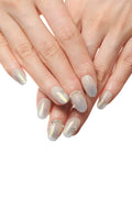 Low Beam / No.12 – Silver & Pearl Glitter Nails in a Natural Square Shape