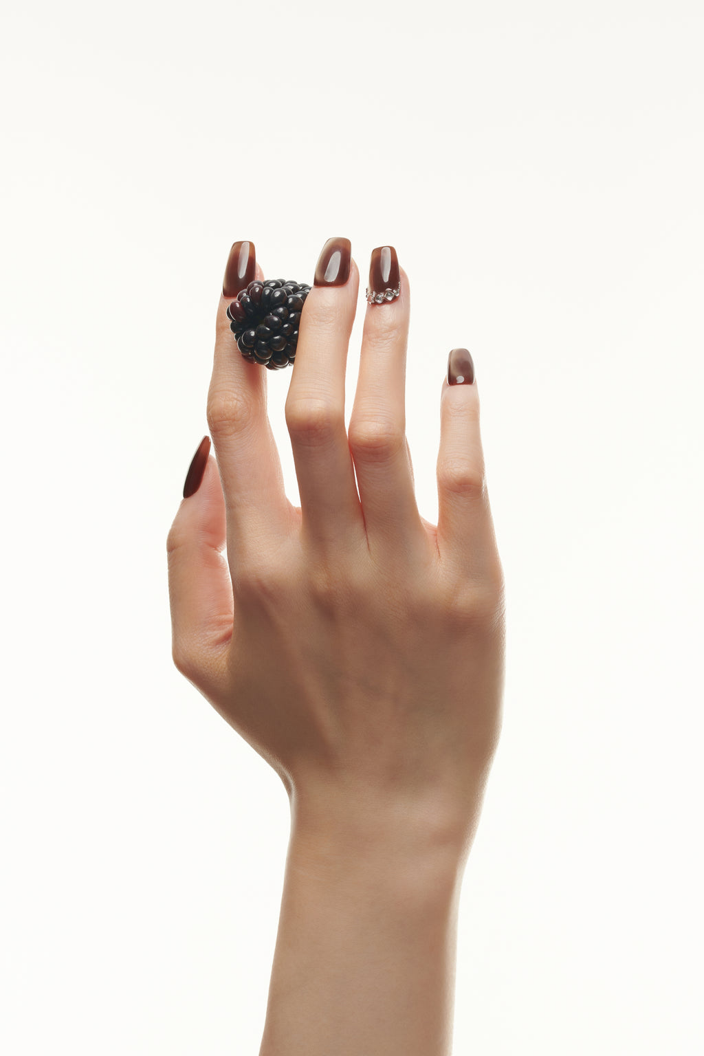 Soft Command / No.06 – Deep Brown Gloss Press-On