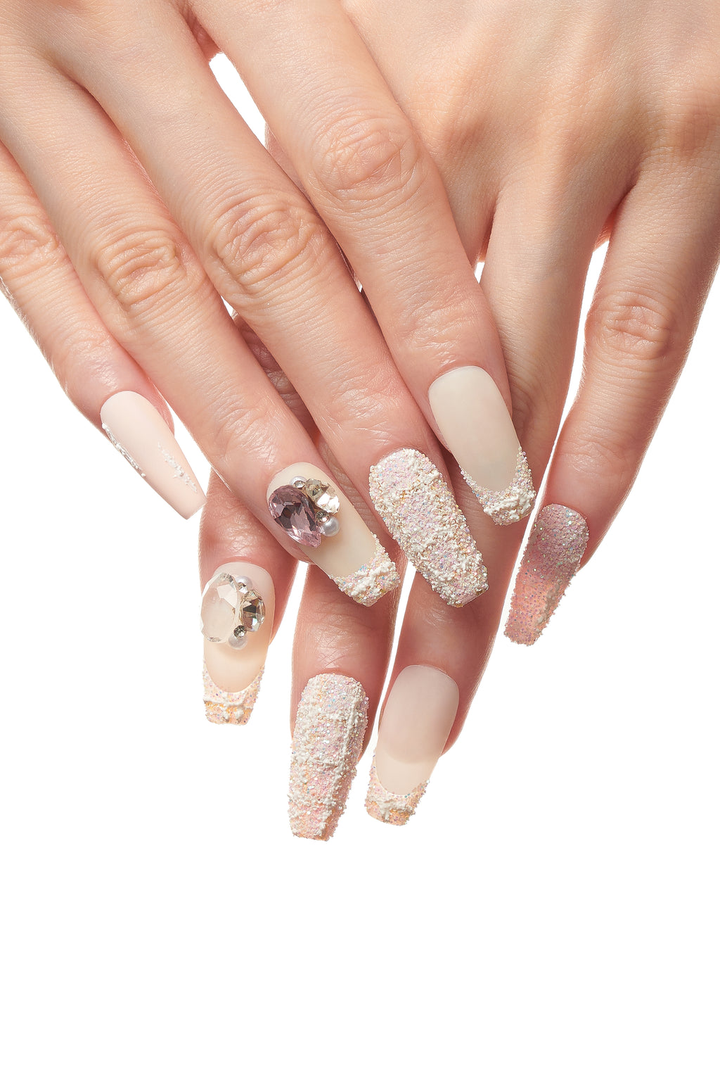 Thread Code / No.14 – 3Dツイードとクリスタルのマットなロングコフィンネイル