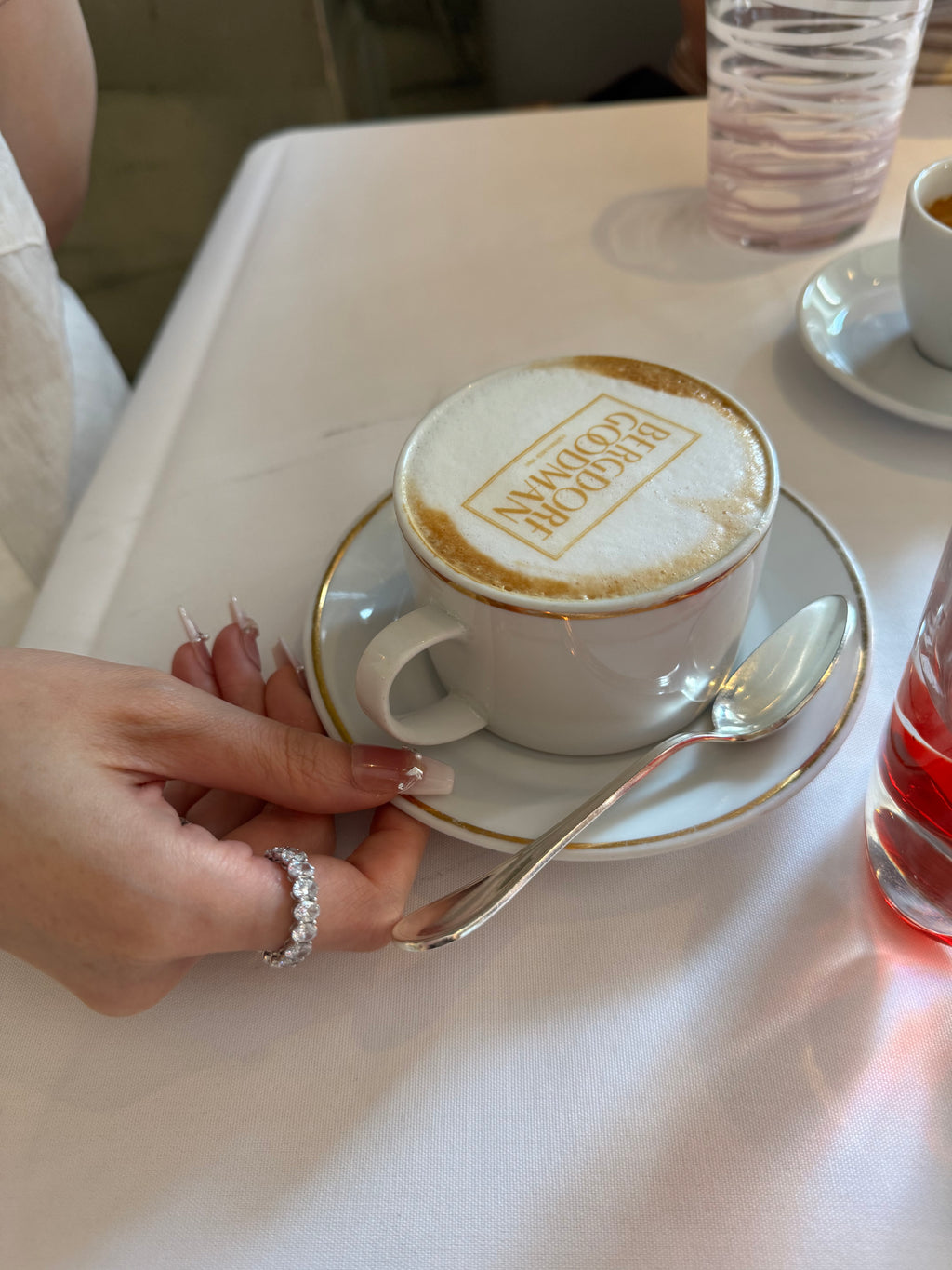 Sweet Edge/ No.11 – ピンクとパールのロングフレンチ